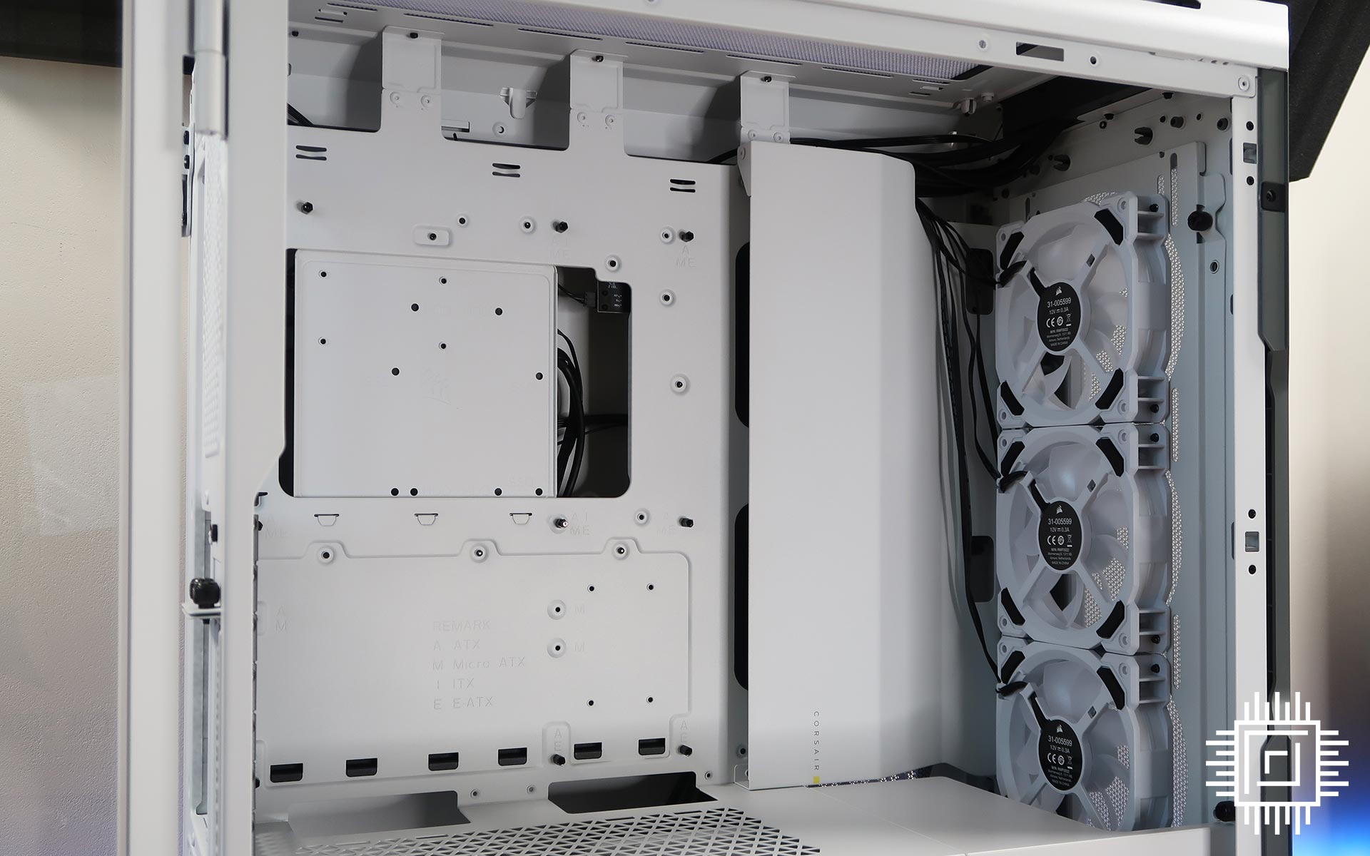 Corsair iCue 5000T RGB - Front Intakes