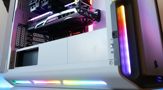 Corsair iCue 5000T RGB