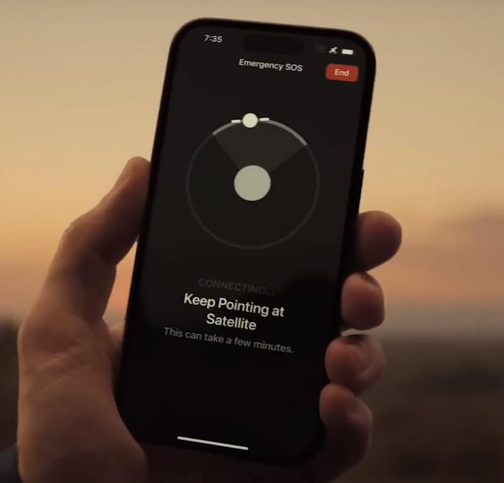 iPhone 14 Pro Max - Satellite SOS