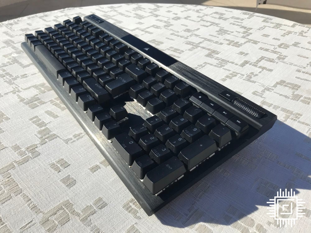 Corsair K70 Pro OPX - Finish