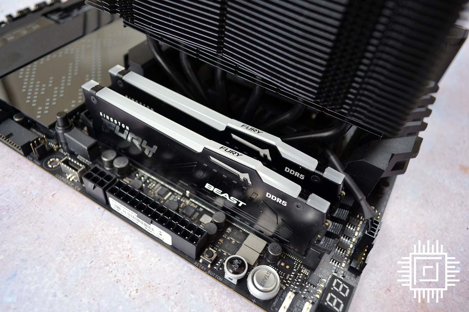 Kingston Fury Beast DDR5-6000 showcase.