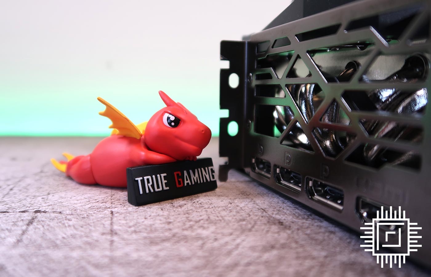 MSI GeForce RTX 4090 Gaming X Trio - I/O