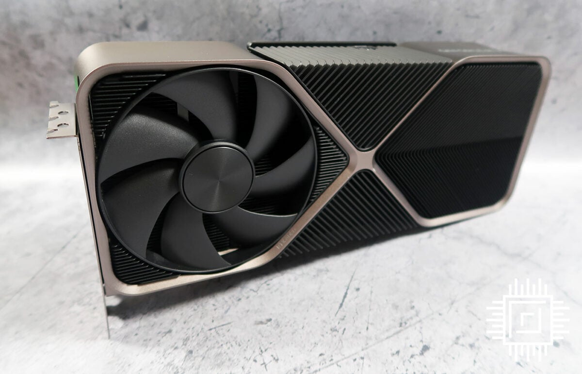 NVIDIA GeForce RTX 4080 Founders Edition 16GB Review - Faster than expected and much more frugal than feared