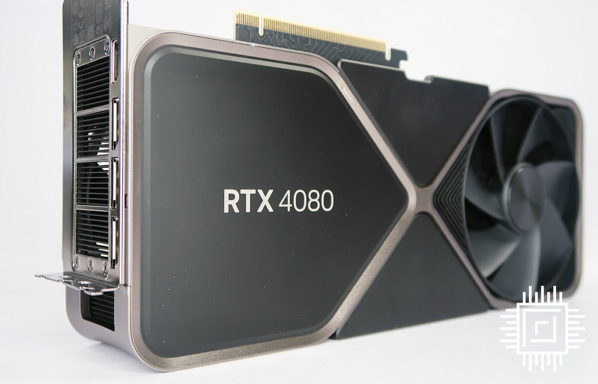GeForce RTX 4080 up close