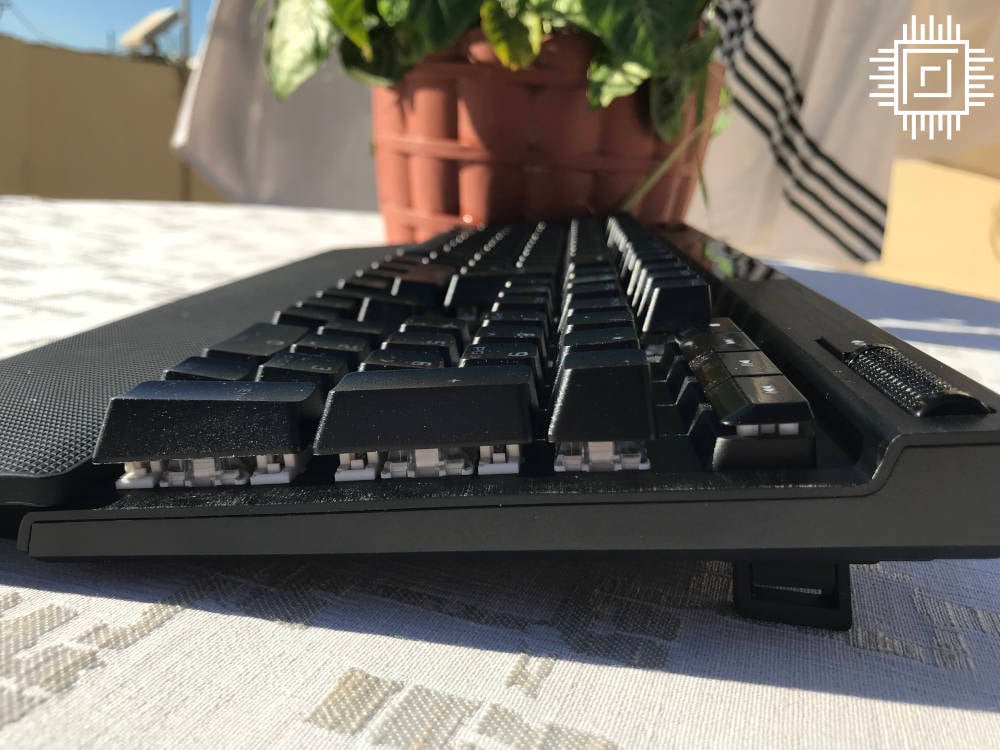 Corsair K70 Pro OPX - Side