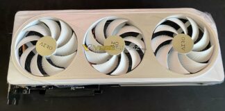 Gigabyte RTX 4070 Ti Aero - Front