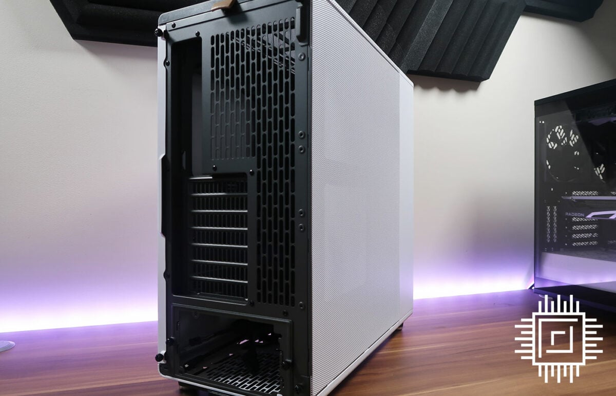 Fractal Design North - Rear