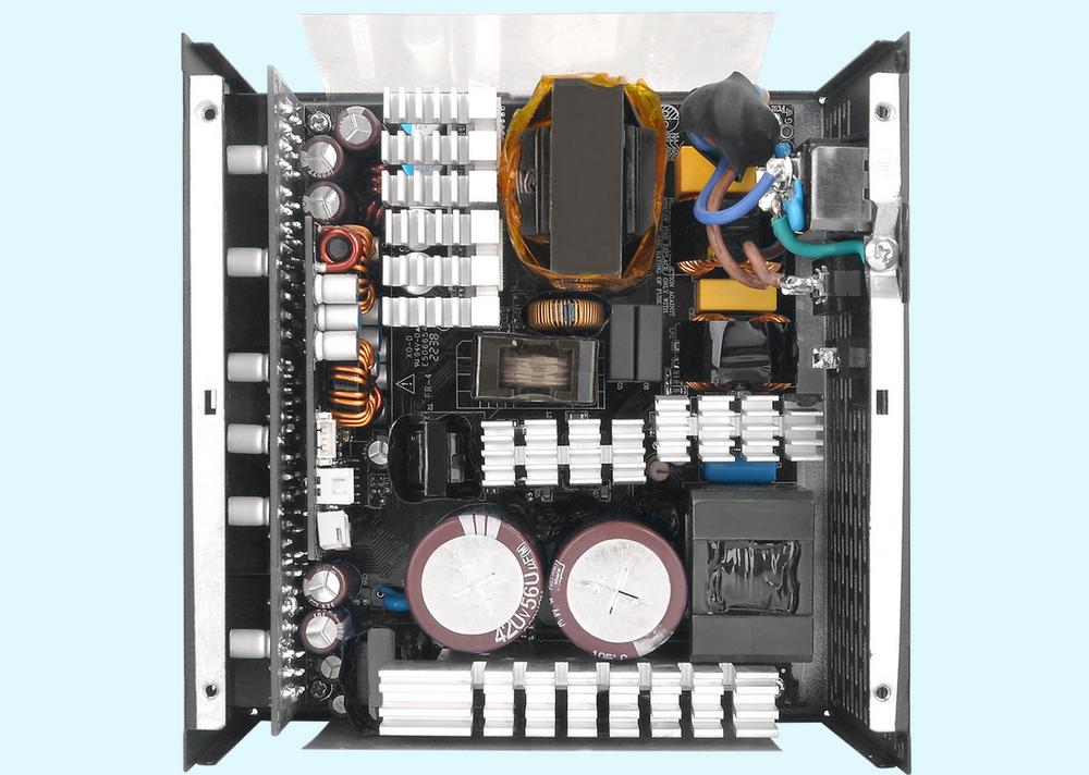 Toughpower PF3 Platinum - Inside