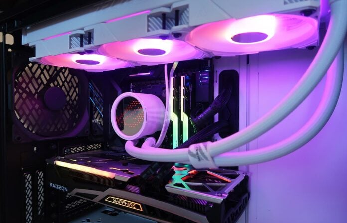 ROG RYUO III 360 ARGB WHITE EDITION