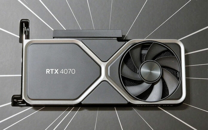 GeForce RTX 4070 - Unboxing