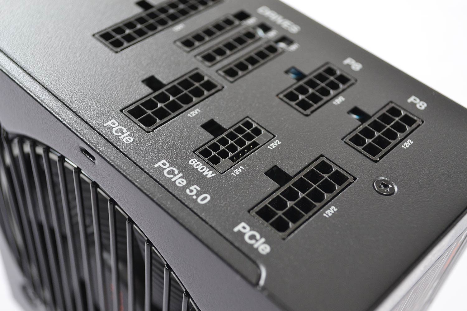 be quiet! Dark Power 13 1000W Quiet Performance Power Supply | 80 Plus  Titanium Efficiency | ATX 3.0 | PCIe 5 | Modular | BN661