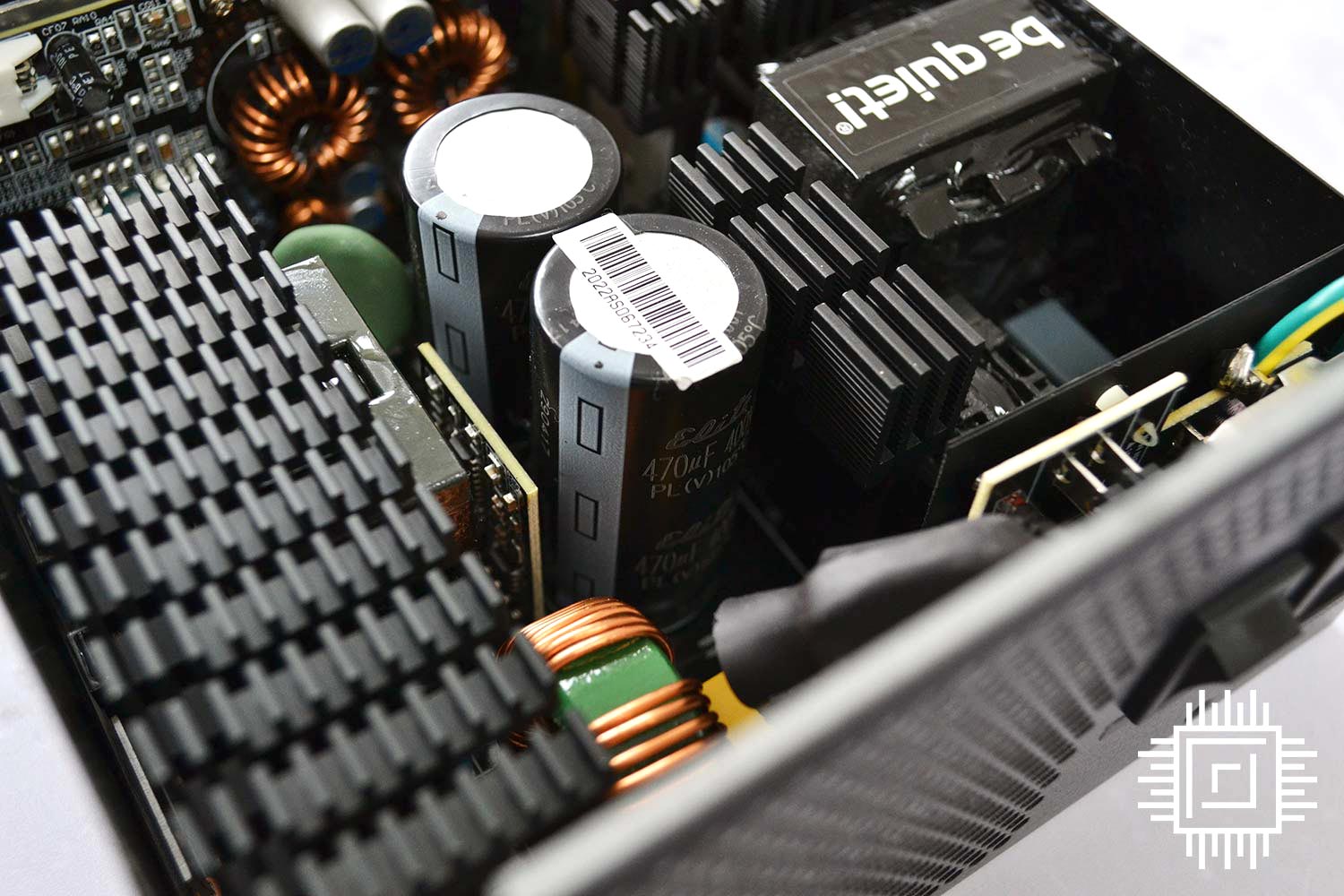Inside be quiet! Pure Power 12 M 1,000W.