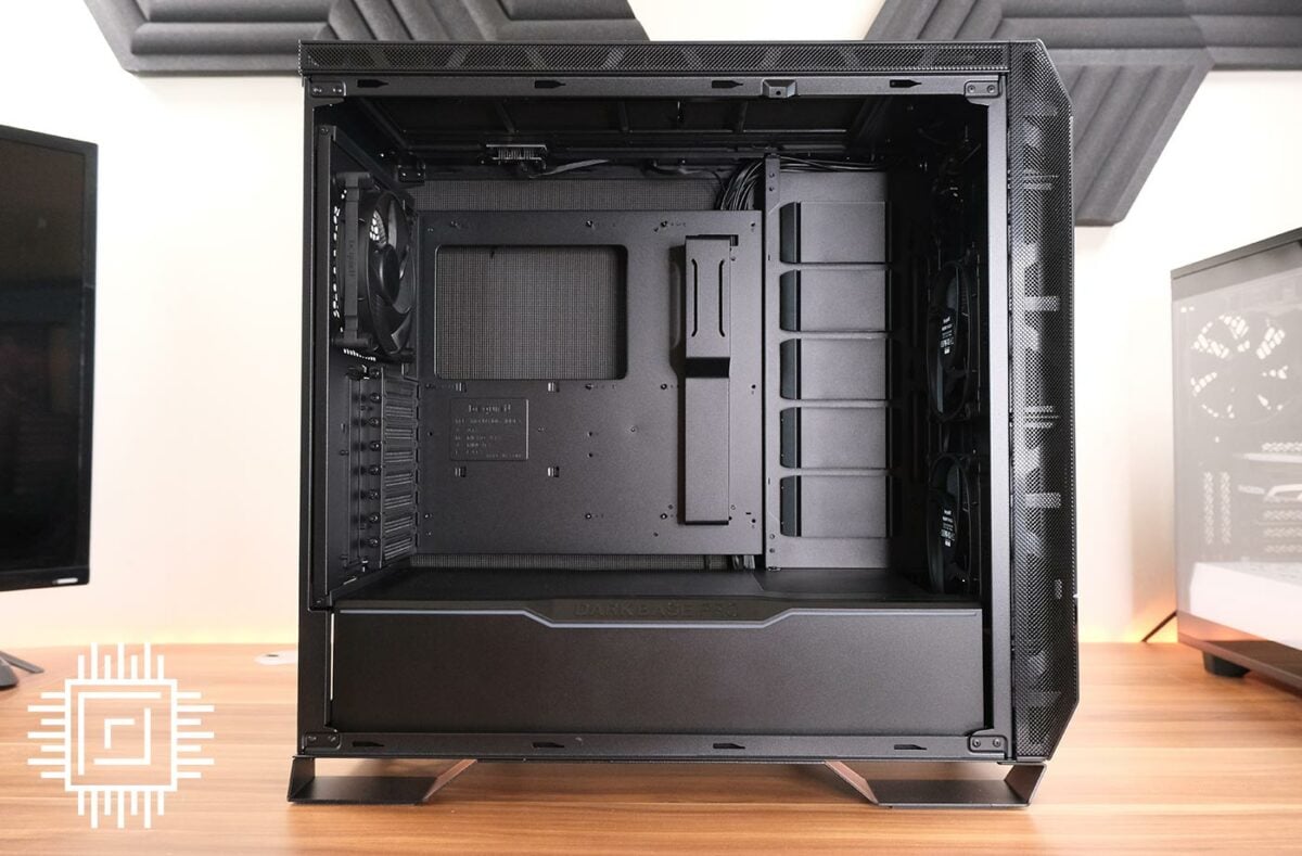 be quiet! Dark Base Pro 901 - Cavernous Interior