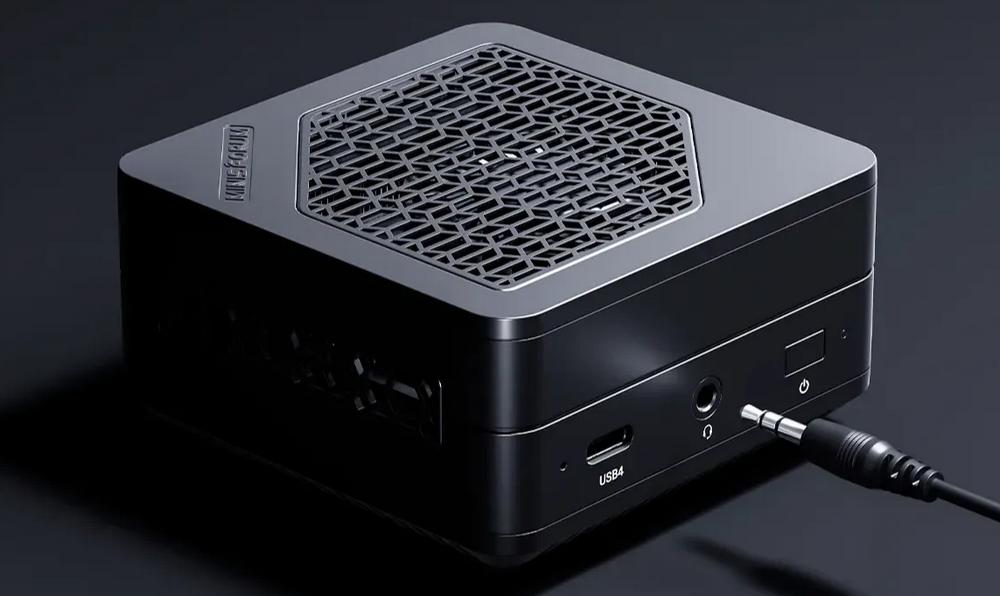 Review: Minisforum EM680 (with the AMD R7 6800U) mini PC