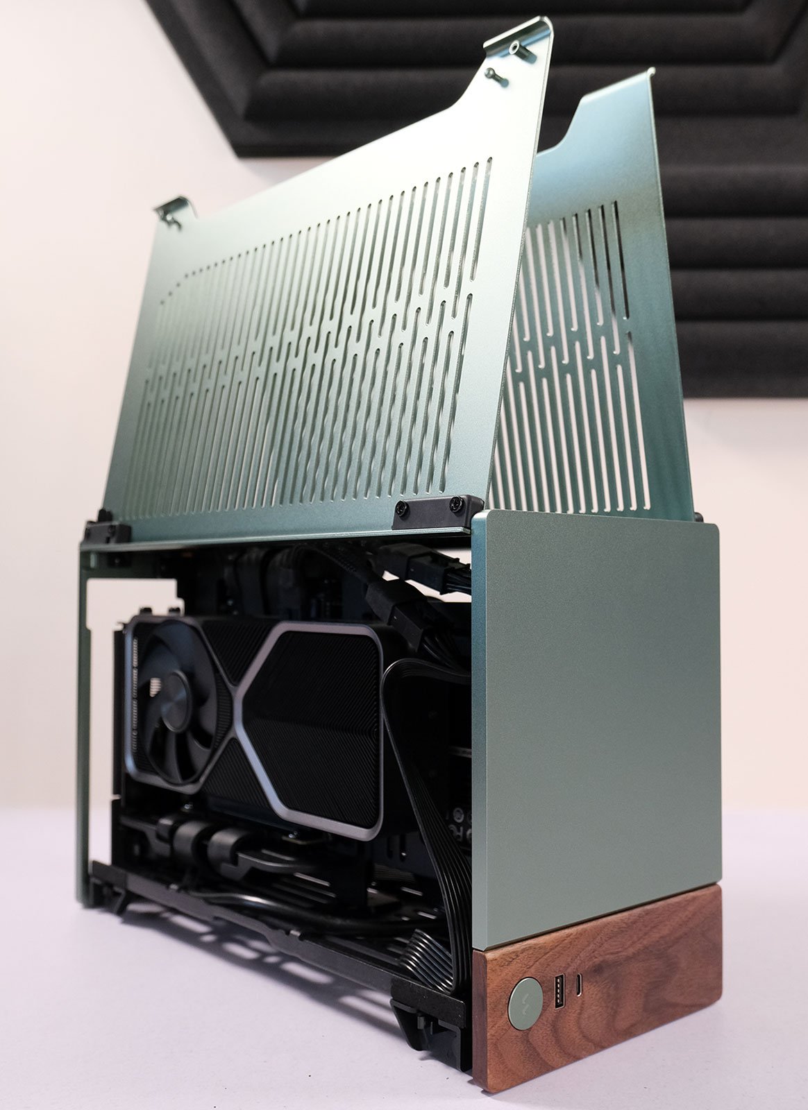 Fractal Terra Mini-ITX Case Review - PC Perspective