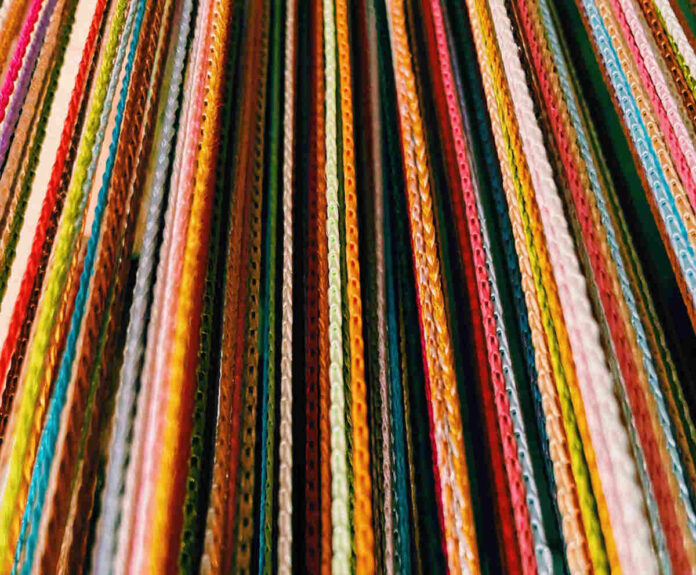 Threads via nico-nazaire-unsplash