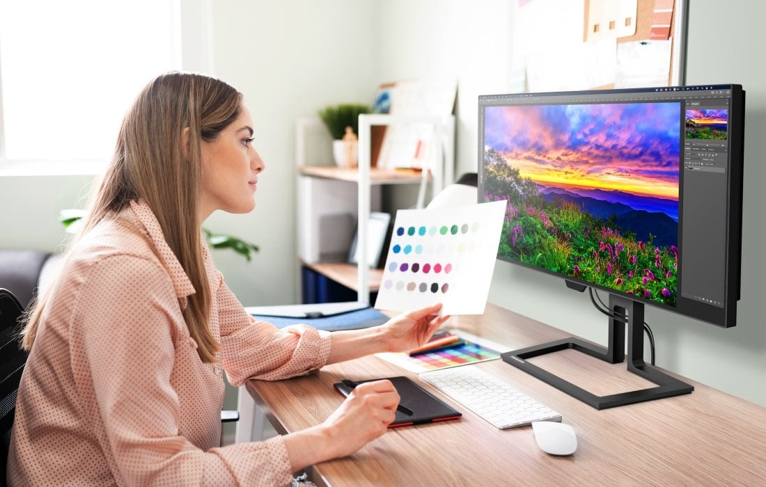 The next desktop-sized OLED monitor will cost $3,500