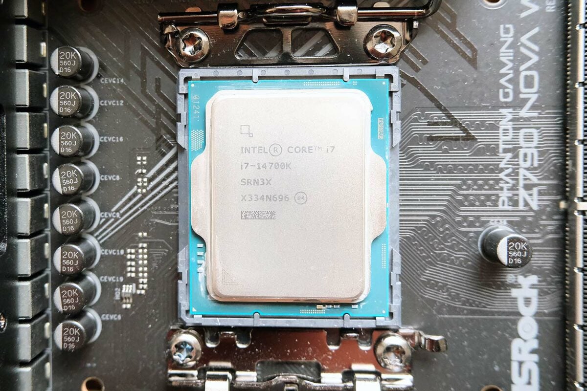 An Intel Core i7-14700K in the socket.