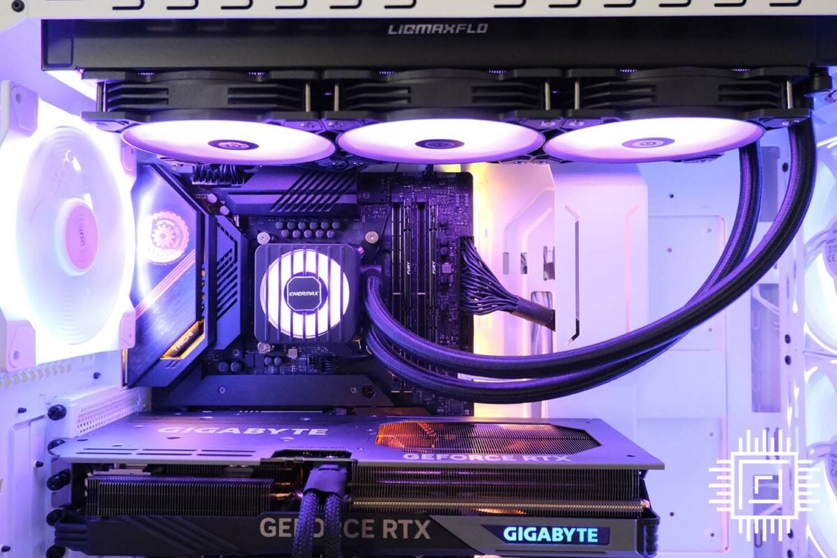 Enermax Liqmaxflo 360mm - sleek RGB