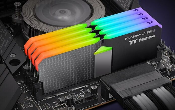 Thermaltake ToughRAM XG RGB D5 black DDR5 memory.