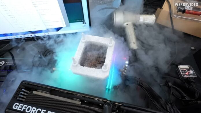 Intel Core i9-14900K processor cooled using liquid nitrogen.