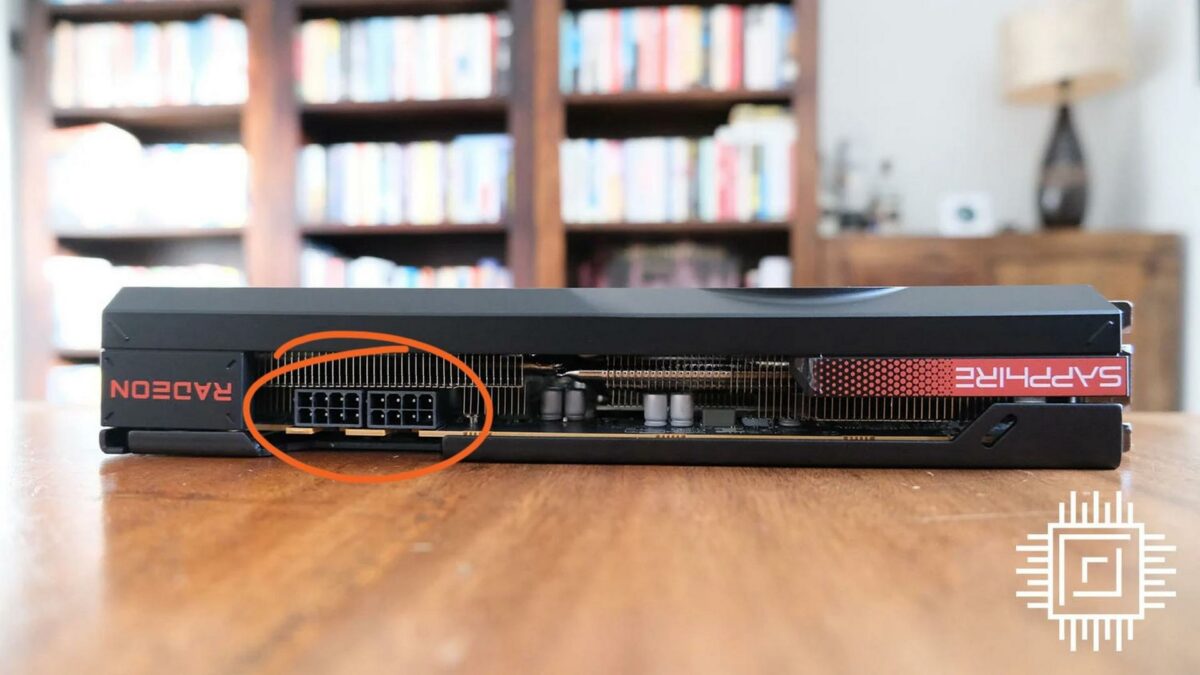 02-How to install a graphics card.