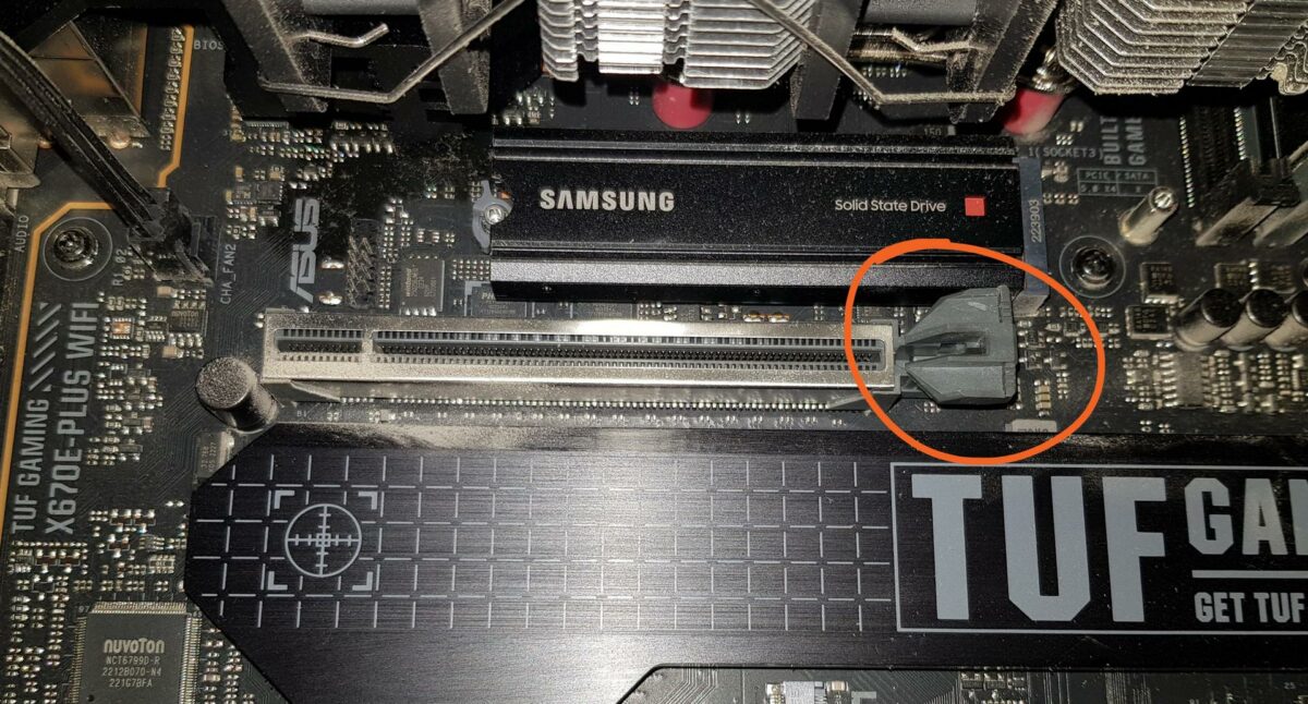 Graphics card PCIe latch.