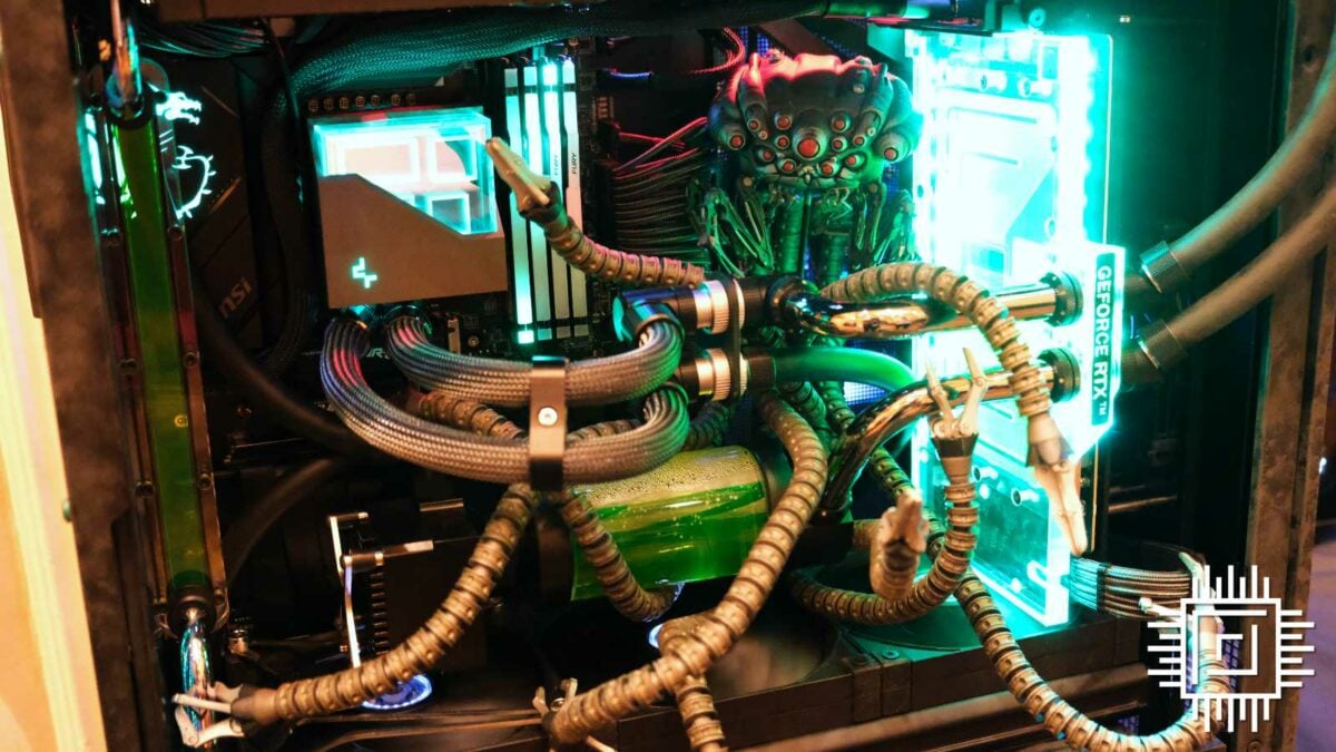 DeepCool Morpheus gaming PC mod by LiquidHaus.