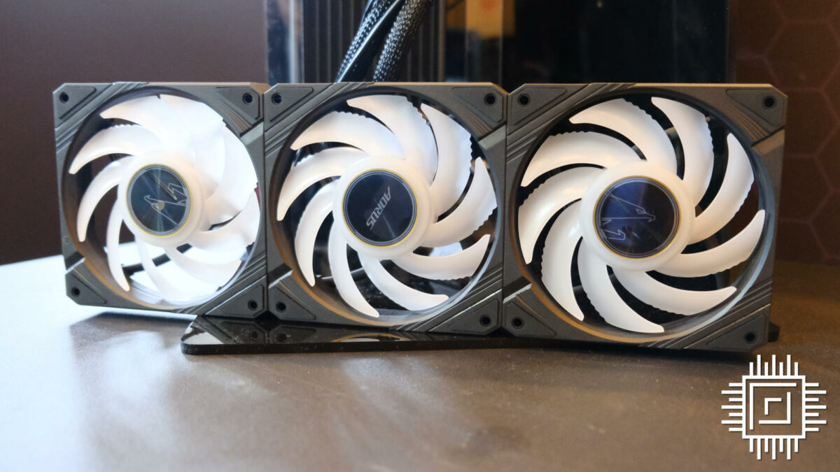 Gigabyte EZ fans connected.