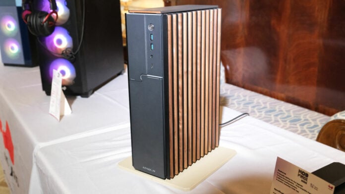 InWin ModFree Mini with gorgeous wood panel sides.