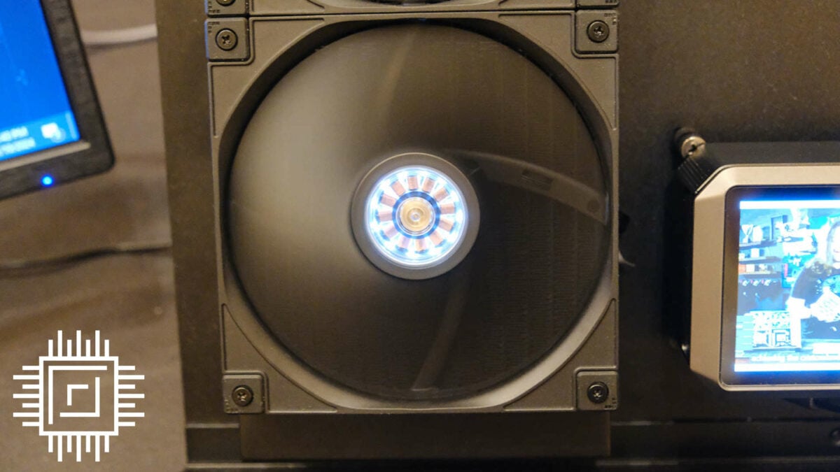 DeepCool Mystique 140 fan.