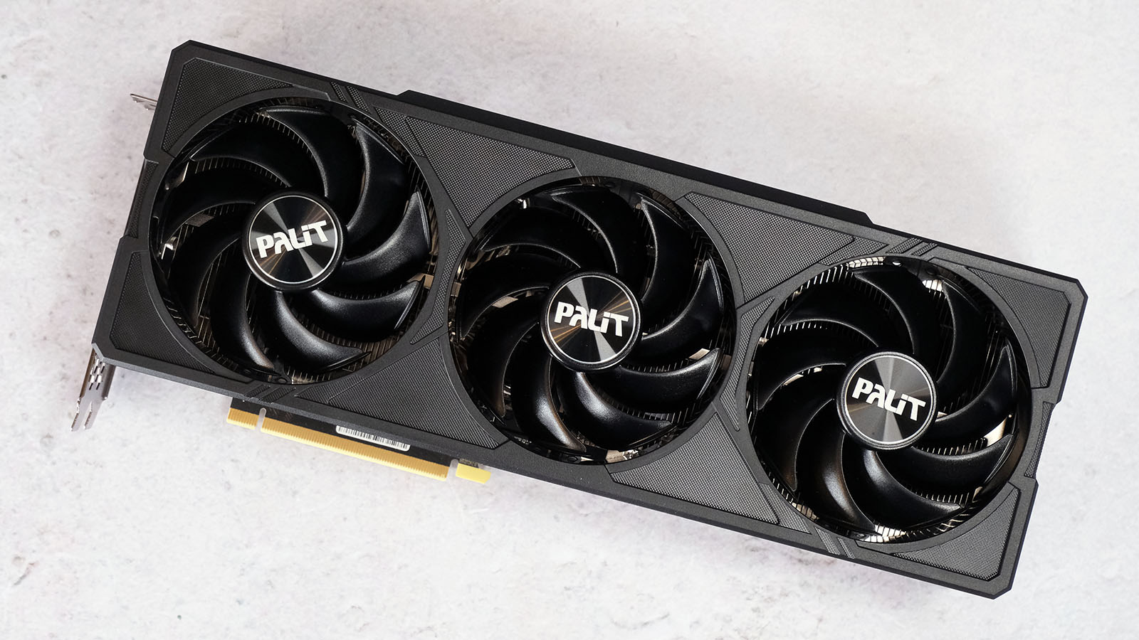 Palit GeForce RTX 4070 Super JetStream - Club386 Approved