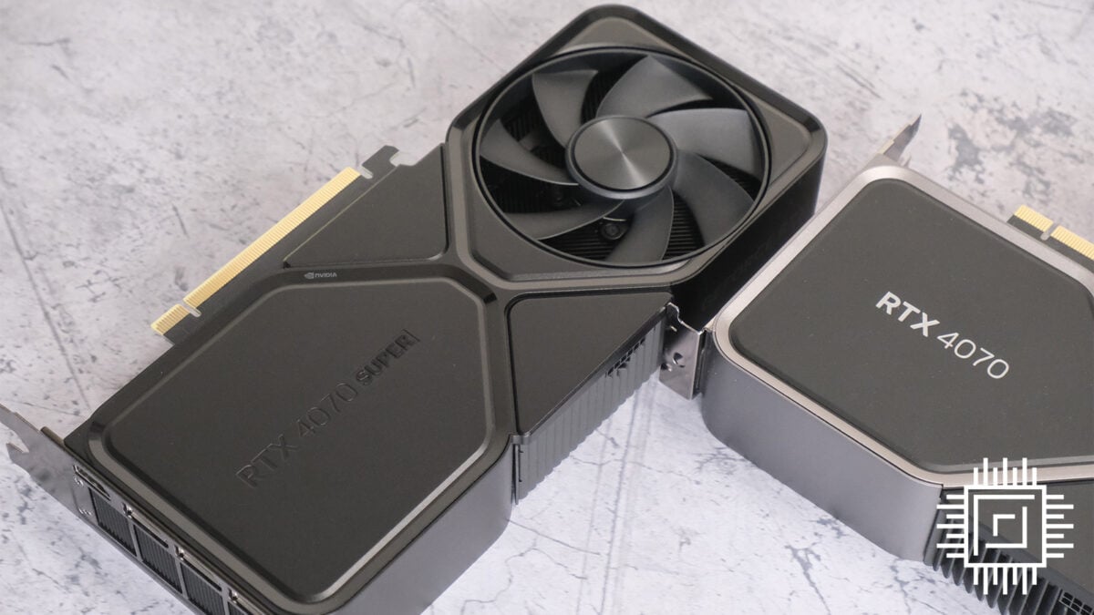 Both variants of RTX 4070 angled alongside one another.