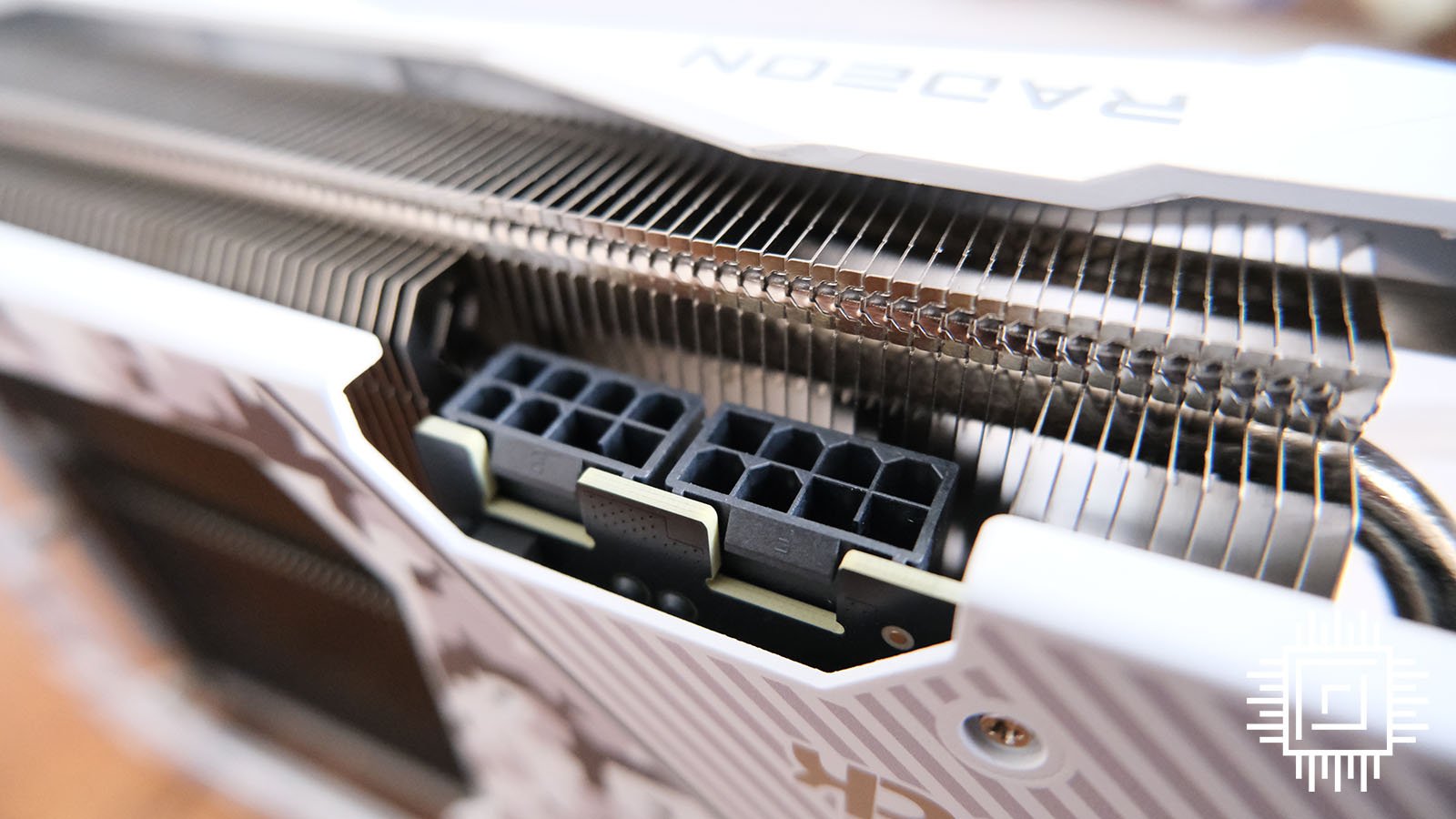 ASRock Radeon RX 7600 XT 16GB Steel Legend OC as seen from the power plugs.