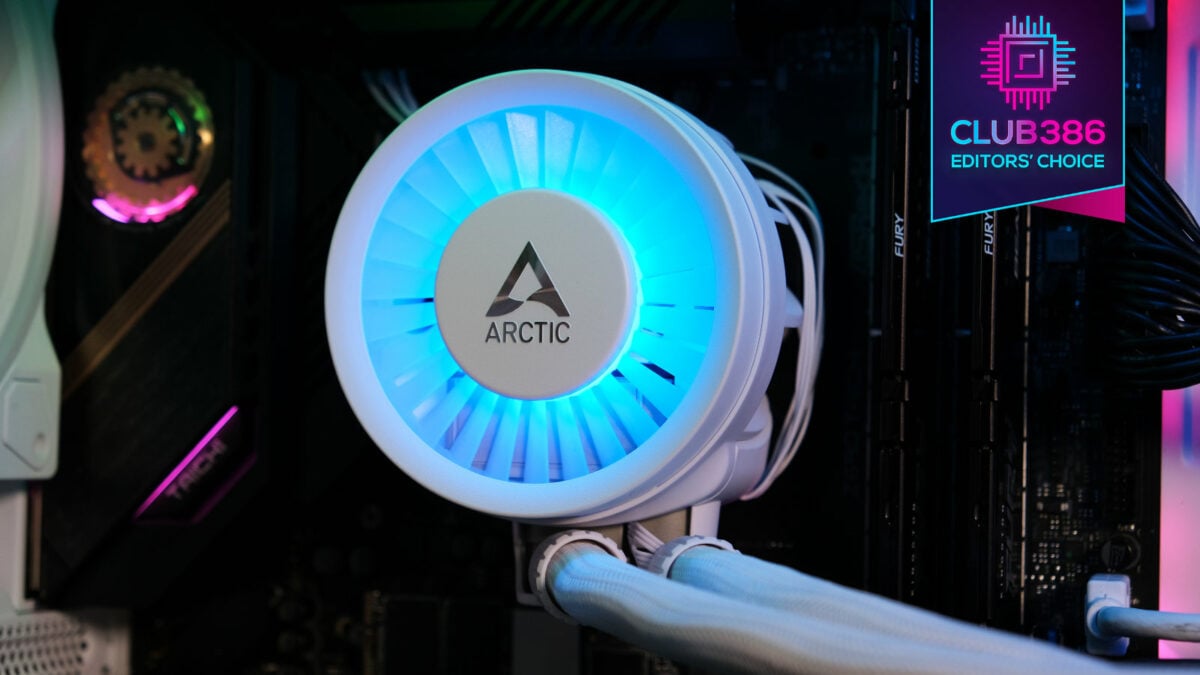 Arctic Liquid Freezer III 420 pump with blue lighting and Club386 Editor's Choice award in the top-right.