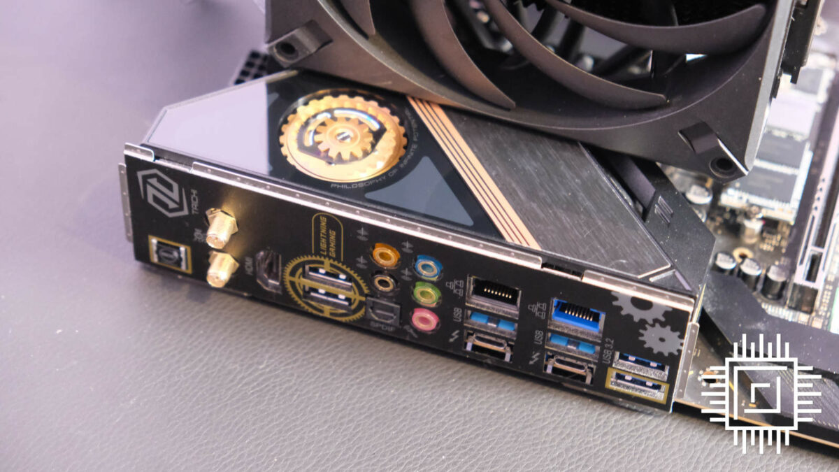 The fan on the Corsair A115 sits above the motherboard IO Shield.