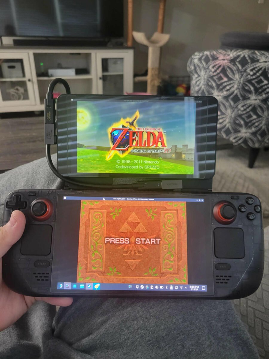 Steam Deck Nintendo 3DS mod shows dual-screen Legend of Zelda: Ocarina of Time 3DS.