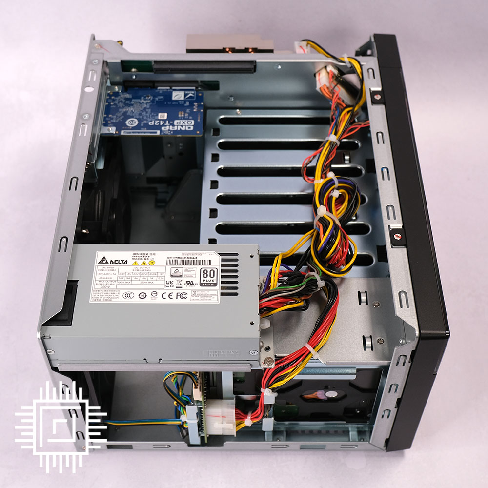 QNAP TVS-h874T - Power Supply