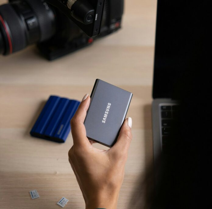 A portable Samsung SSD - Samsung is the world's leading NAND flash manufacturer.