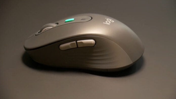 Logitech Signature AI Edition M750 mouse gives you quick access to the brand's artificial intelligence app.