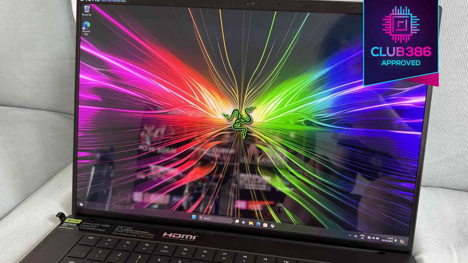 [美品] RazerBlade16(2024)+RTX4090 MEM96GB Amazon.com: Razer Blade 16 Gaming Laptop: NVIDIA GeForce RTX