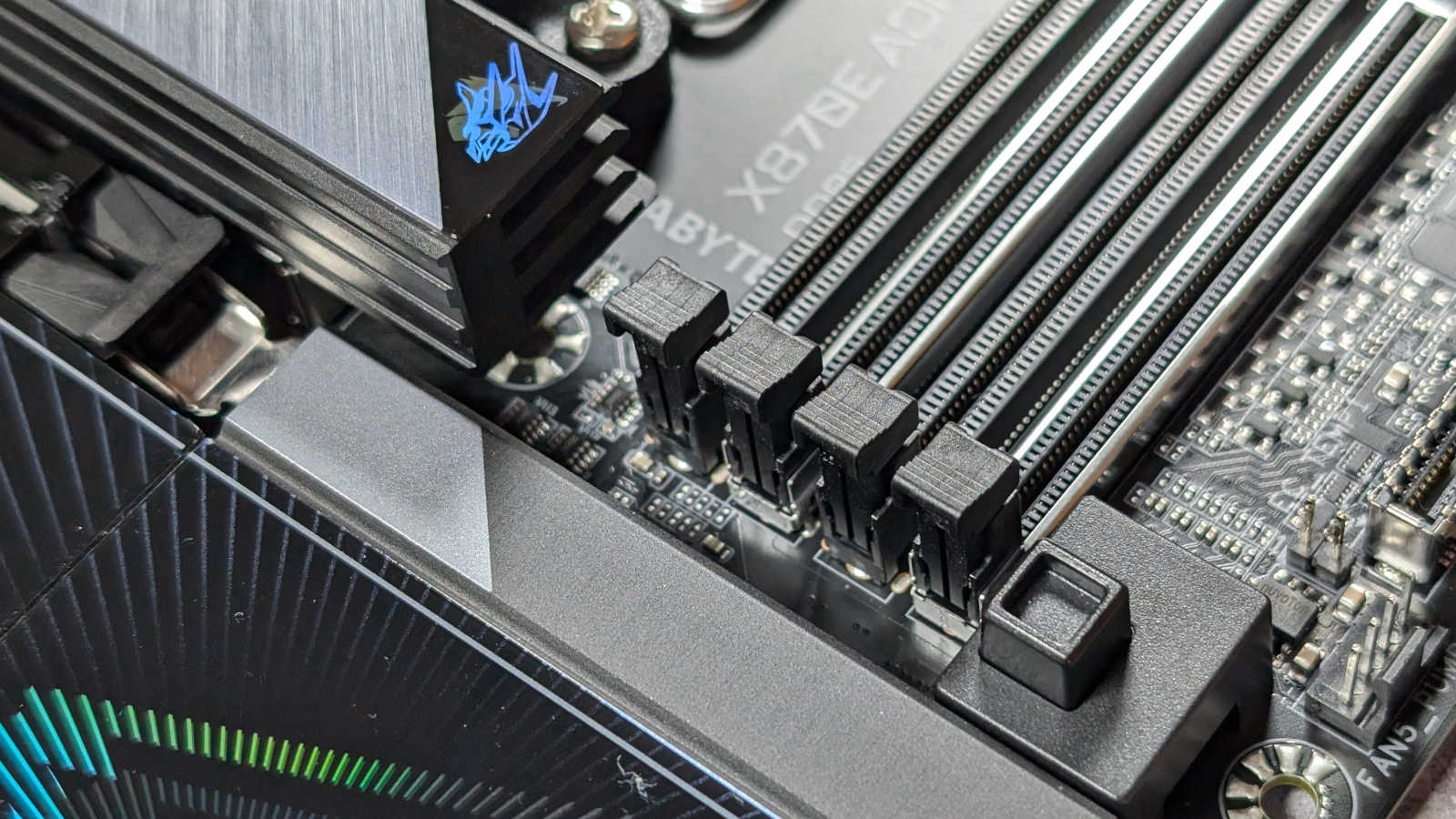 Gigabyte X870E Aorus Pro review: style and substance | Club386 Gigabyte X870E Aorus Pro review: style and substance | Club386