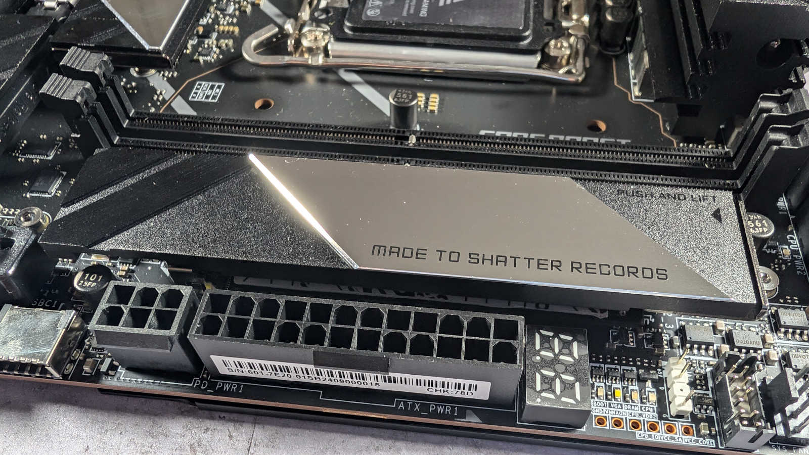 ゆりページ MSI MEG Z890 Unify-X review: a record-breaker in the making | Club386