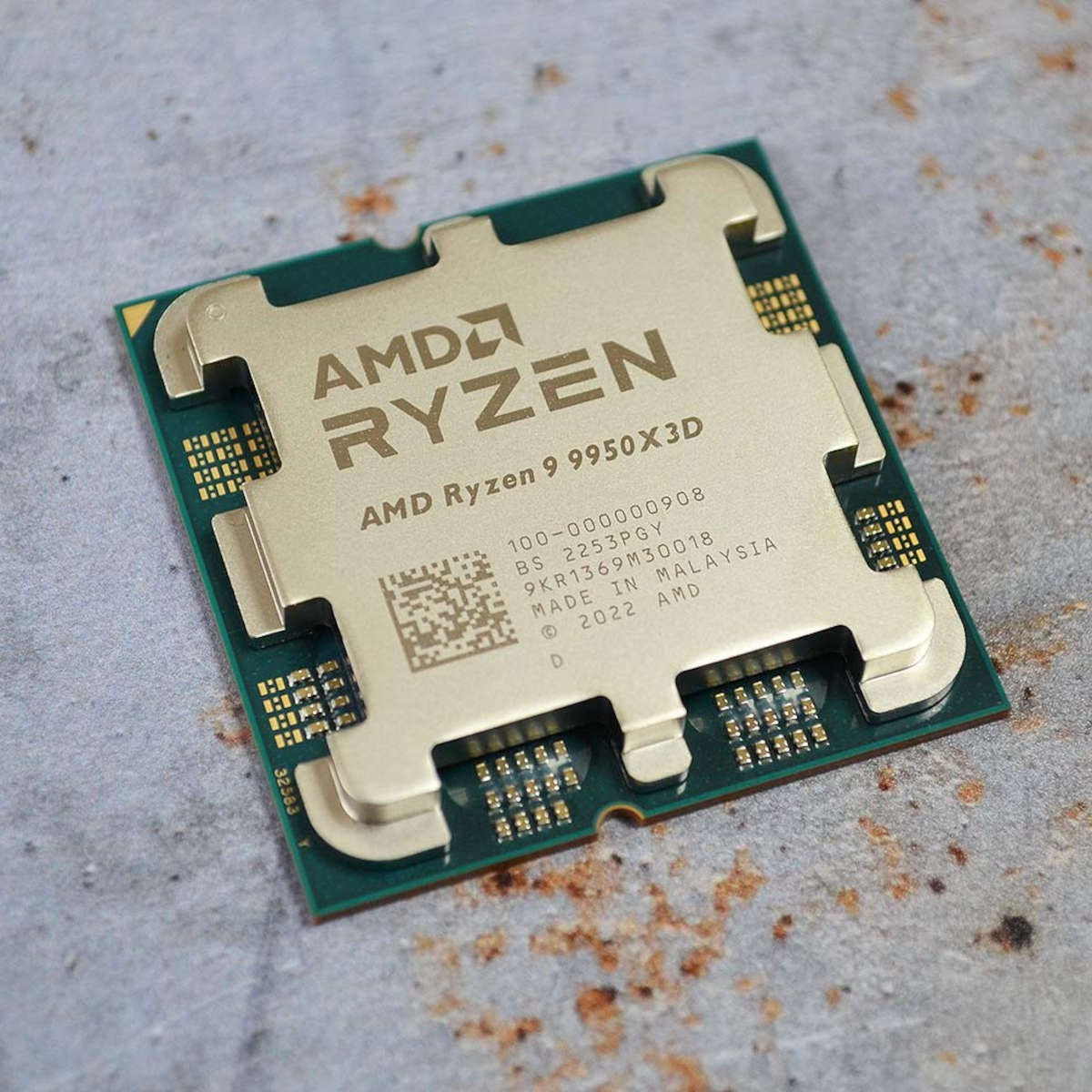 [新品未開封] AMD Ryzen 9 9950x3D Amazon.com: AMD 9 9950X3D Desktop Processor: 16 Cores, 32
