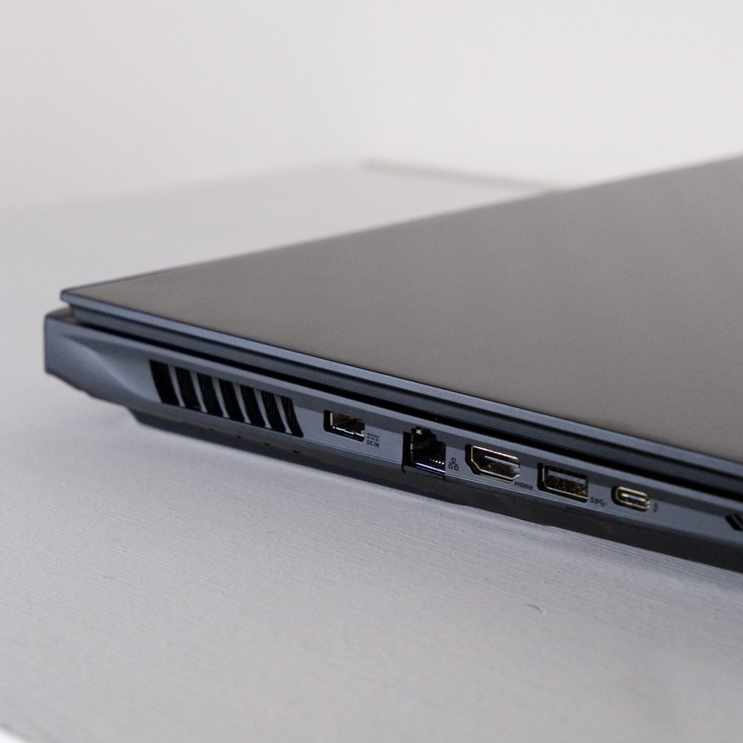 Gigabyte Aorus Master 18 AM8H left IO ports including an HDMI, USB, and Ethernet.