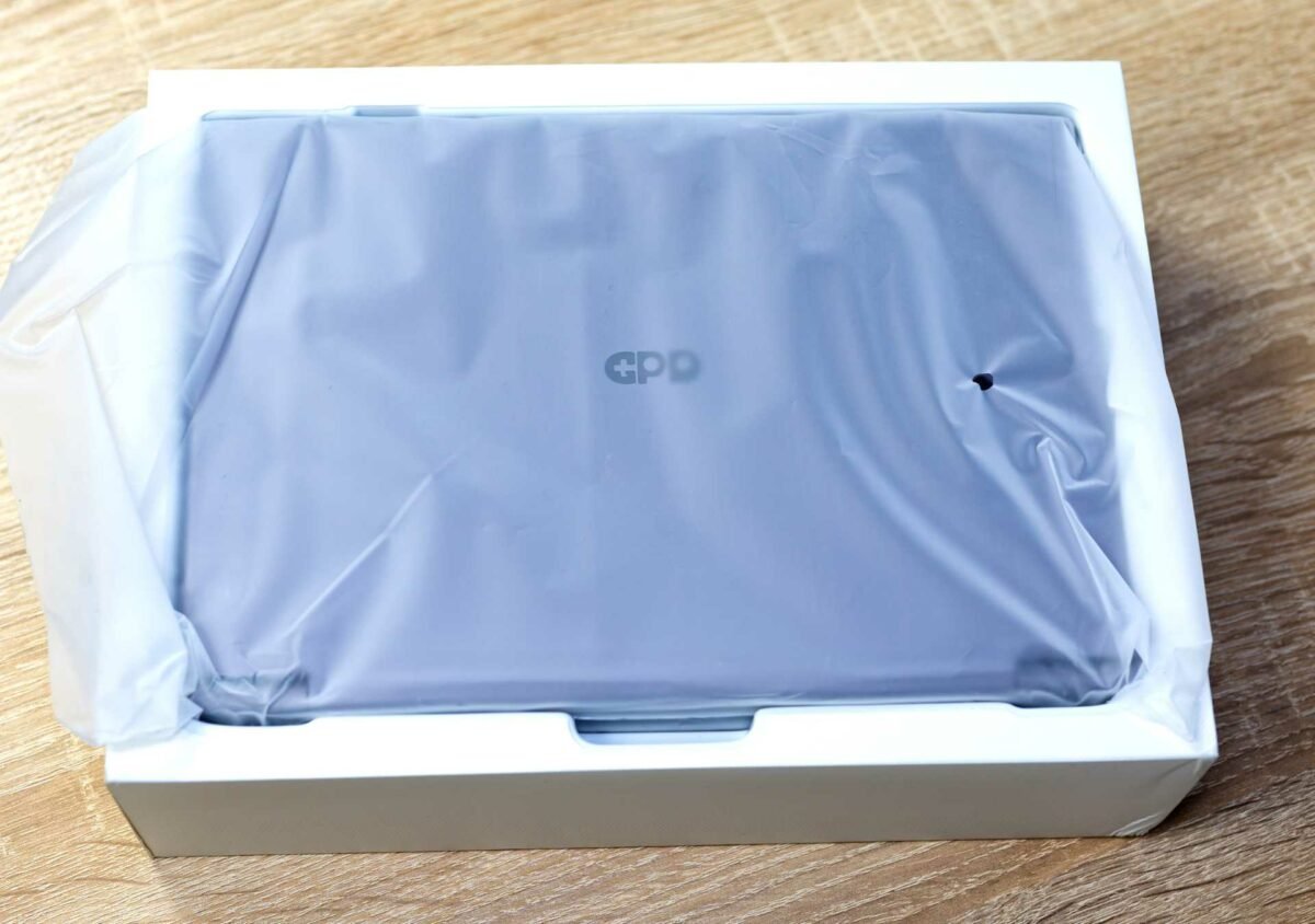 GPD Win Max 2 unboxing.
