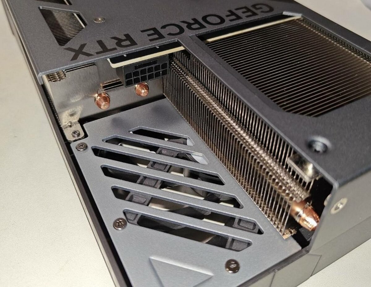 Gigabyte RTX 4090 with hiden cable.