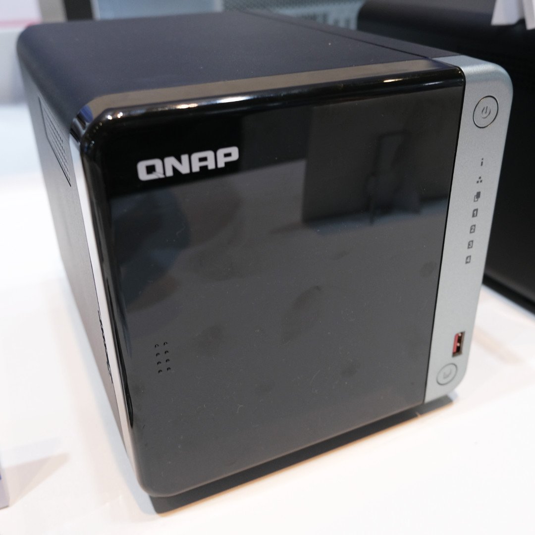 QNAP TS-462A NAS.