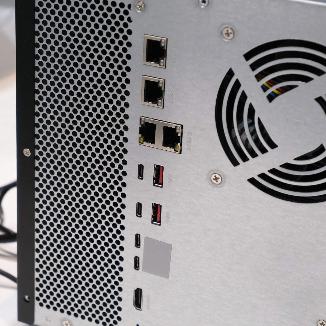 QNAP TVS-AIh1688ATX NAS ports.