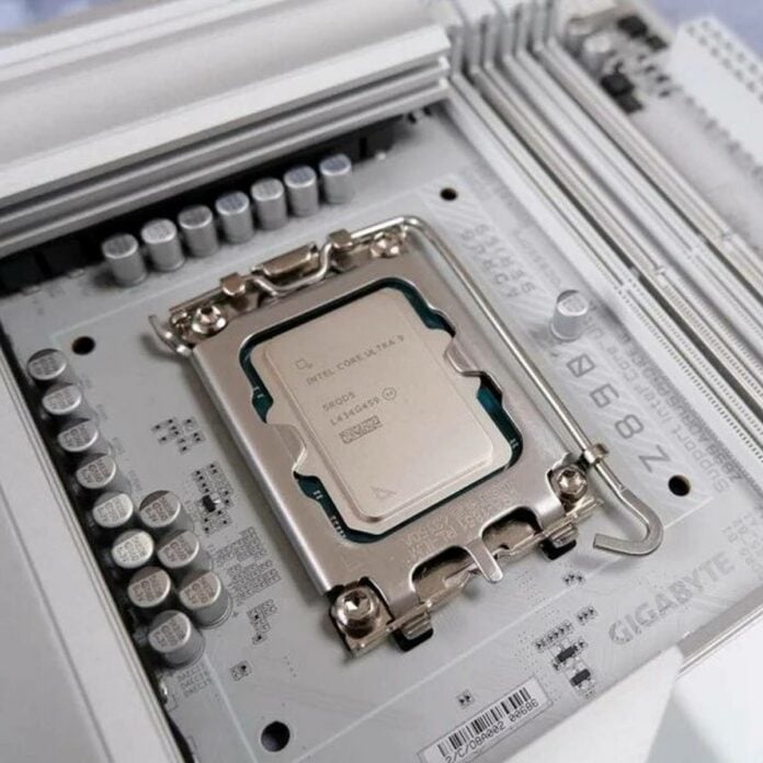 Intel Cora Ultra CPU.
